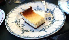 http://www.blogblogyaquelquun.be/bbqq1/wp-content/uploads/2011/05/cheesecake-thumb-600x355.jpg