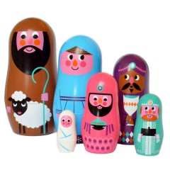 http://www.blogblogyaquelquun.be/bbqq1/wp-content/uploads/2013/12/poupees-russes-creche-noel-arrhenius-z.jpg