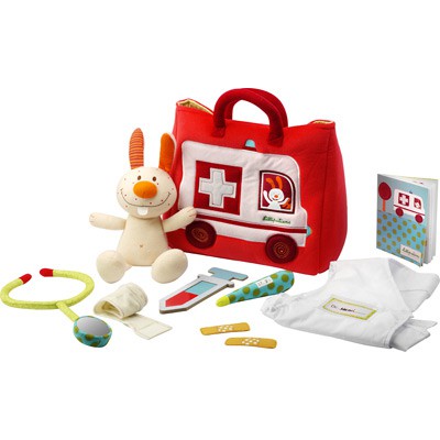 http://www.blogblogyaquelquun.be/bbqq1/wp-content/uploads/2014/08/l-ambulance-du-petit-docteur.jpg